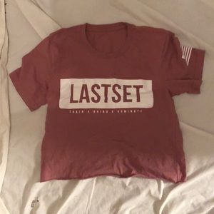 Lastset crop tee shirt